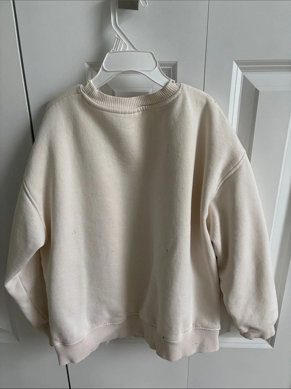 Zara Cream Crewneck Sweatshirt with Dark Graphic Print